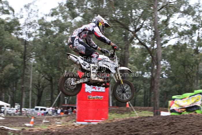 678x444 pixels (76K)